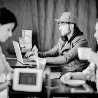 Como construir uma marca pessoal? Guia para se destacar